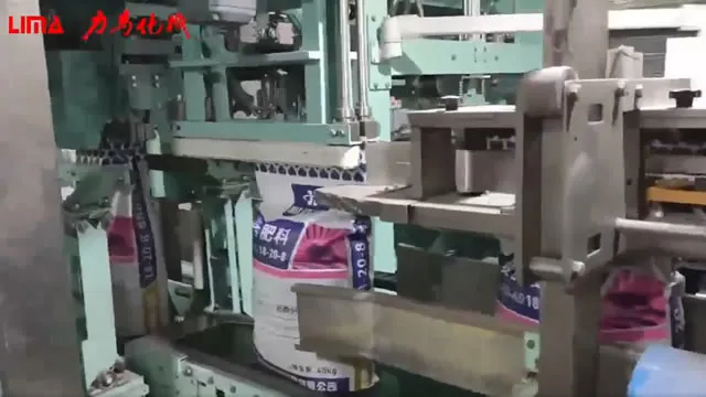 Автоматическая машина для упаковки в мешки для производителя удобрений